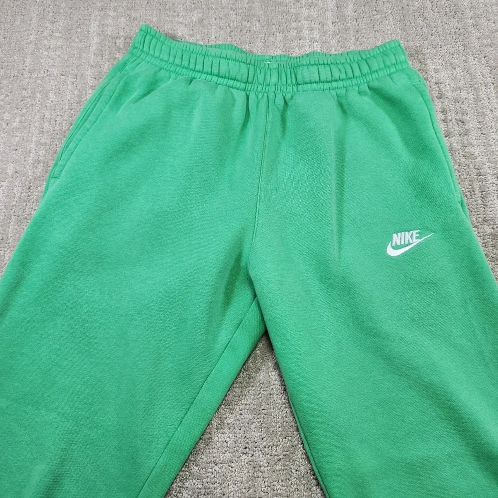 Nike Joggers Men Small Club Fleece Green Bv2671 362 Athleisure Sweatpants